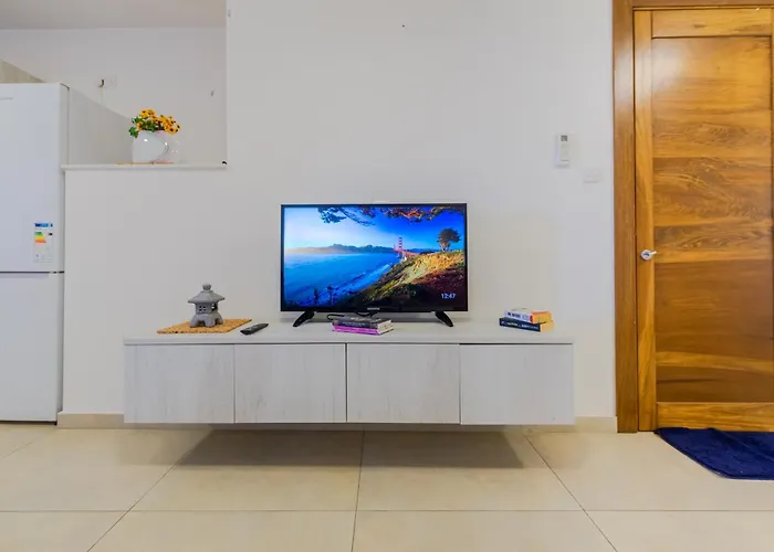 Brand New 3 Bdr 2 Bth Hb6