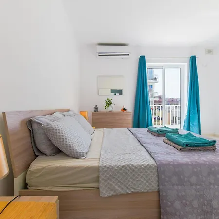 Brand New 3 Bdr 2 Bth Hb6 Appartement