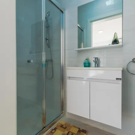 Brand New 3 Bdr 2 Bth Hb6 Apartment St. Paul's Bay