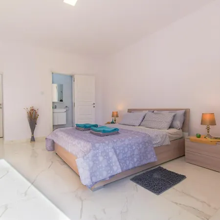 Brand New 3 Bdr 2 Bth Hb6 St. Paul's Bay