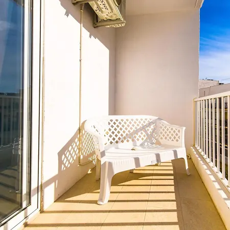 Apartment Brand New 3 Bdr 2 Bth Hb6 *